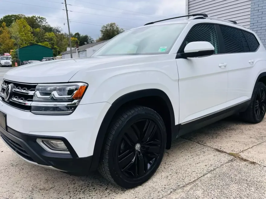2019 Volkswagen Atlas V6 SEL photo 1
