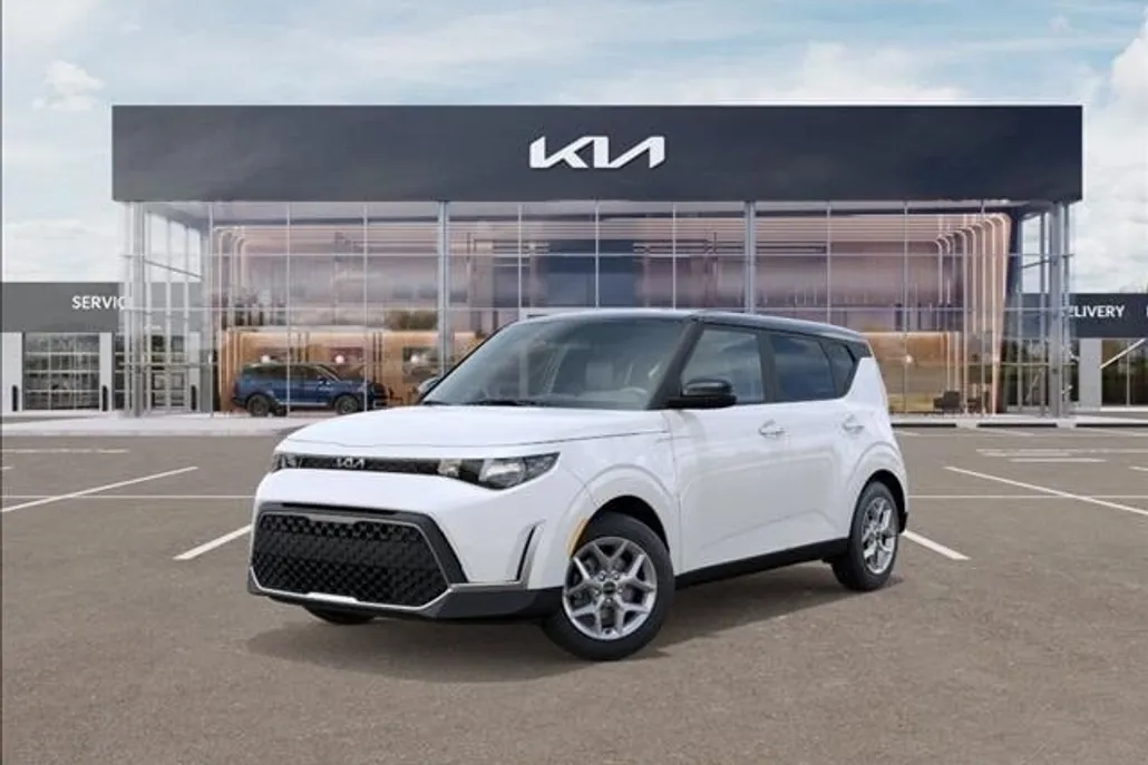 2025 Kia Soul S photo 1
