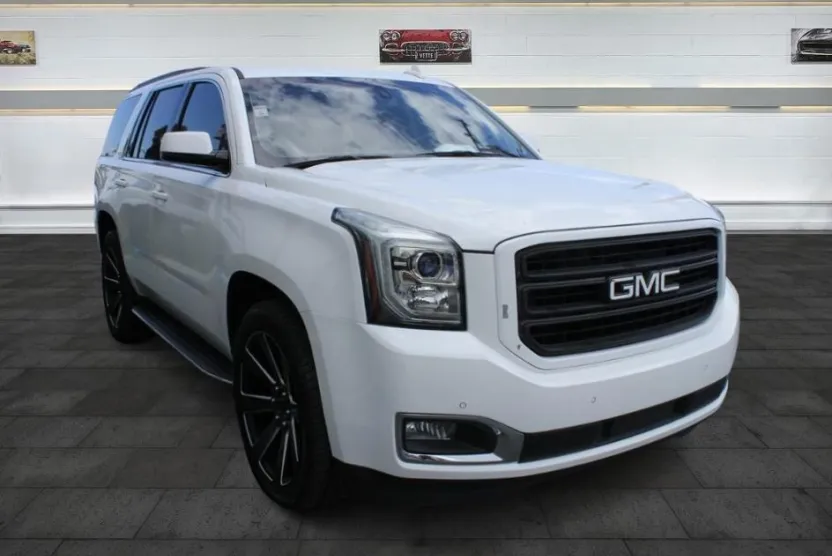 2016 Gmc Yukon SLE photo 1