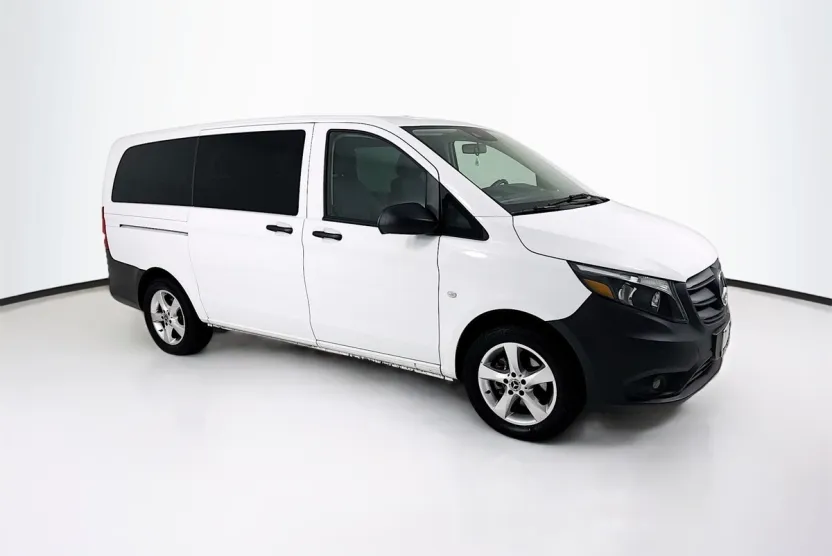 2023 Mercedes Benz Metris photo 1