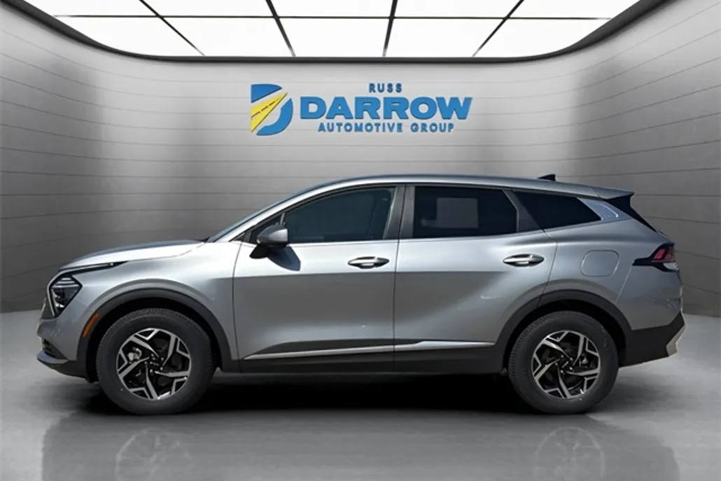 2024 Kia Sportage LX photo 1