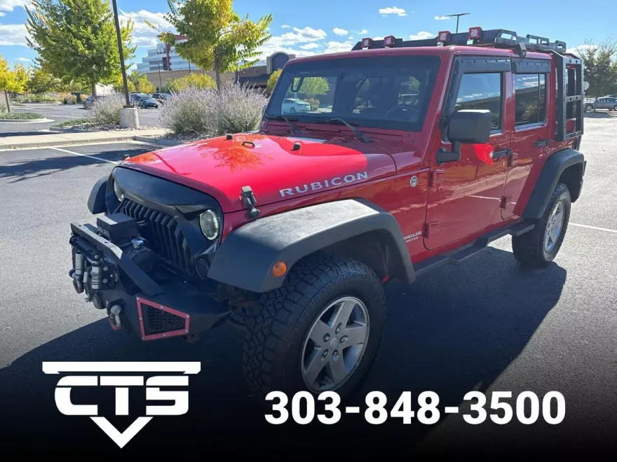 2012 Jeep Wrangler Unlimited Rubicon photo 1