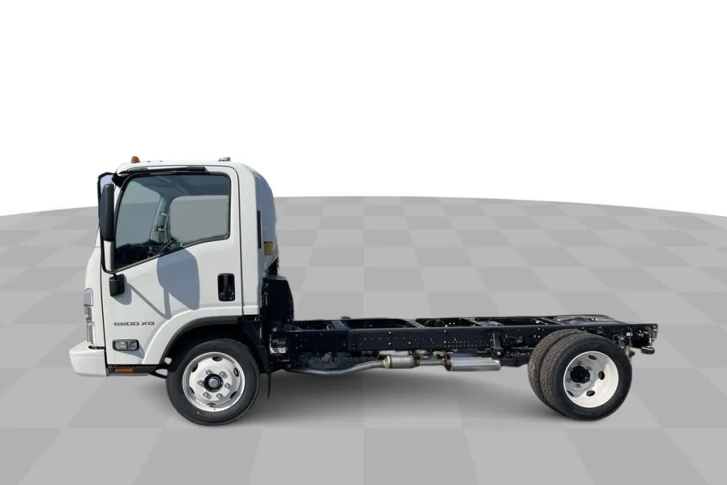 2024 Chevrolet Silverado photo 1