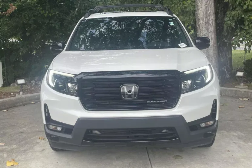 2023 Honda Ridgeline Black Edition photo 1