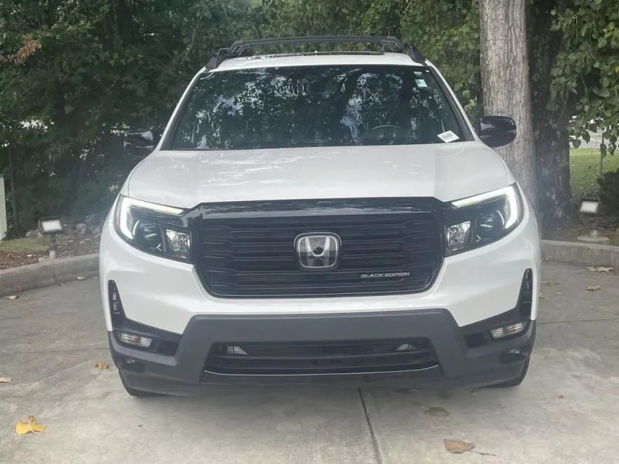 2023 Honda Ridgeline Black Edition photo 1