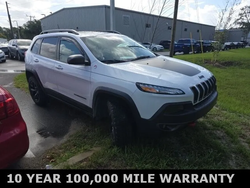 2016 Jeep Cherokee Trailhawk photo 1