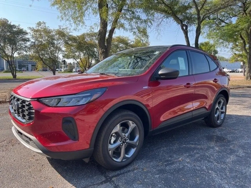 2026 Ford Escape ST-Line photo 1