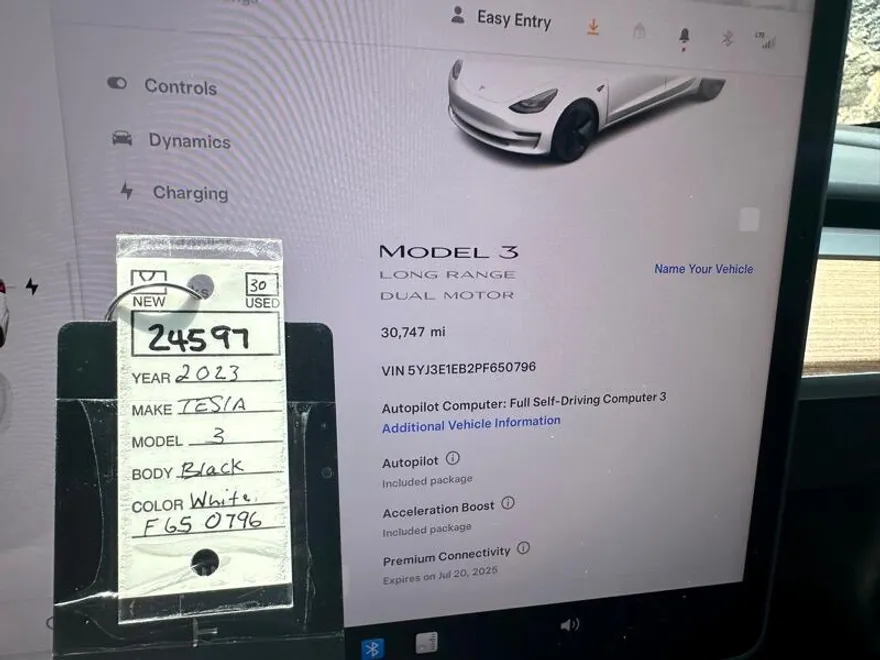 2023 Tesla Model 3 Long Range photo 4