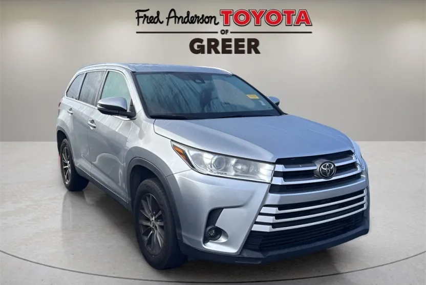 2019 Toyota Highlander XLE photo 1