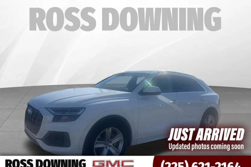 2019 Audi Q8 Premium photo 1