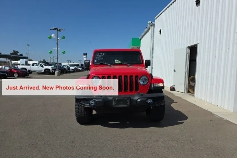 2021 Jeep Wrangler Unlimited Sahara Altitude photo 1