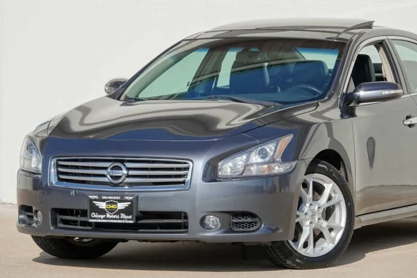 2012 Nissan Maxima SV photo 1