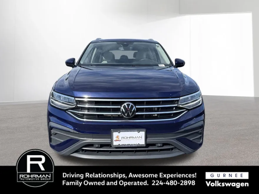 2023 Volkswagen Tiguan SE photo 1