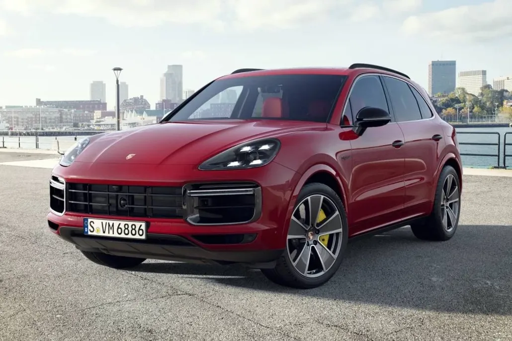2023 Porsche Cayenne Turbo S E-Hybrid photo 1