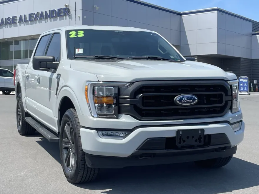 2023 Ford F-150 XLT photo 1