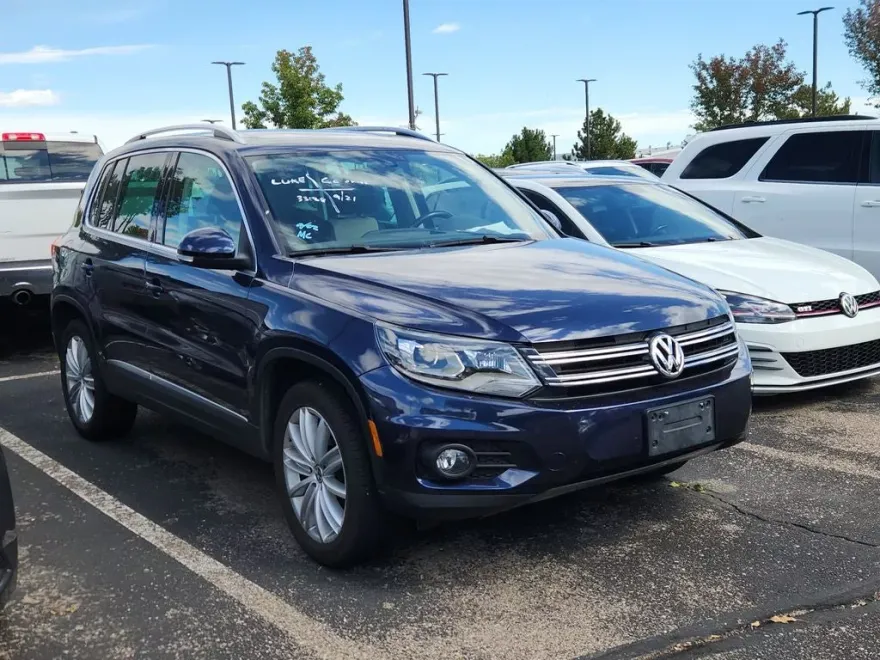 2016 Volkswagen Tiguan SE photo 1