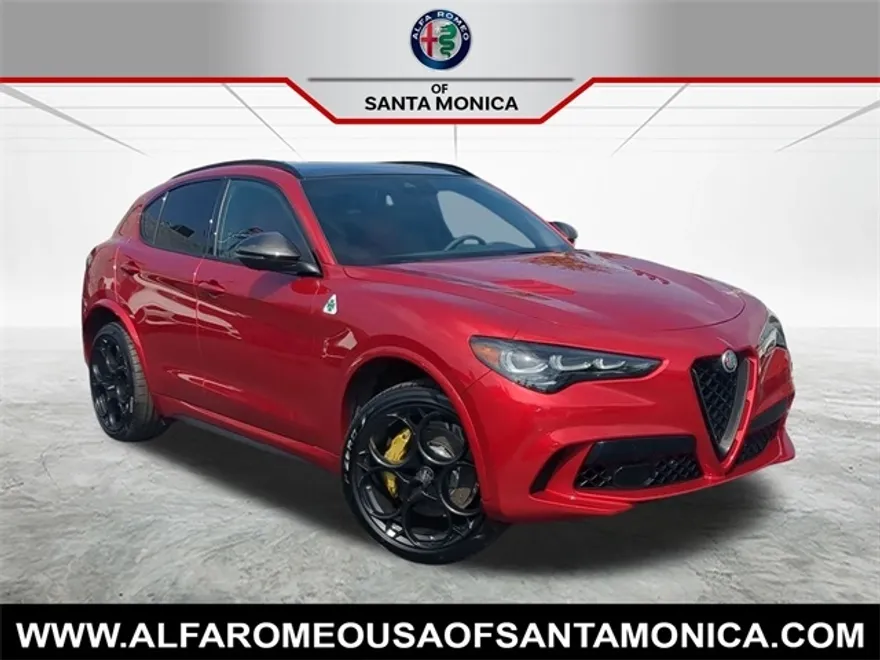 2024 Alfa Romeo Stelvio Quadrifoglio photo 1