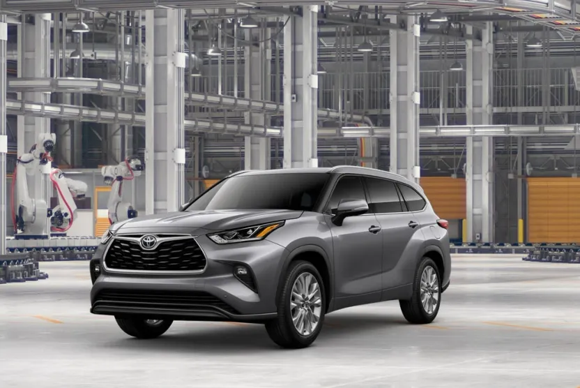 2025 Toyota Highlander XLE Limited photo 1