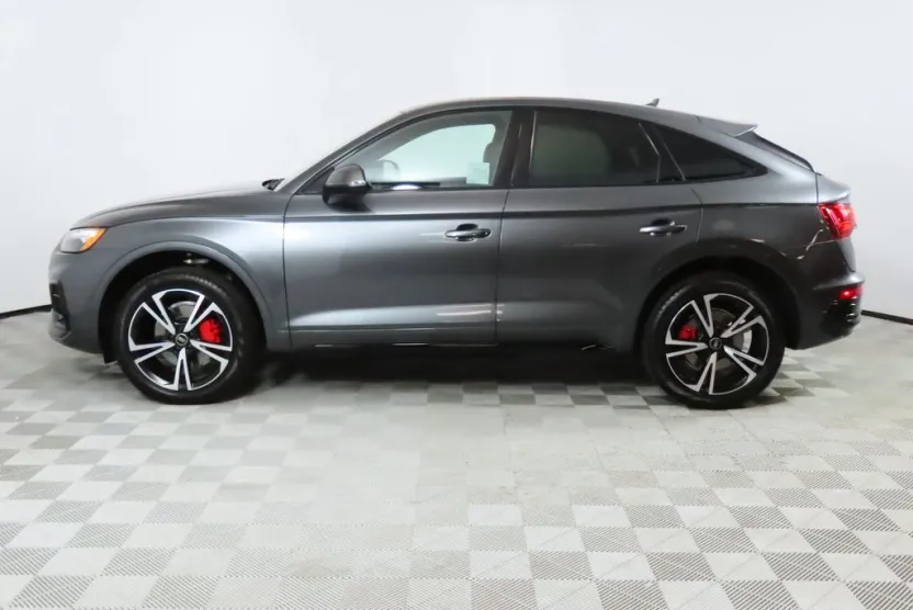 2025 Audi Q5 Sportback 45 S line Premium Plus photo 1