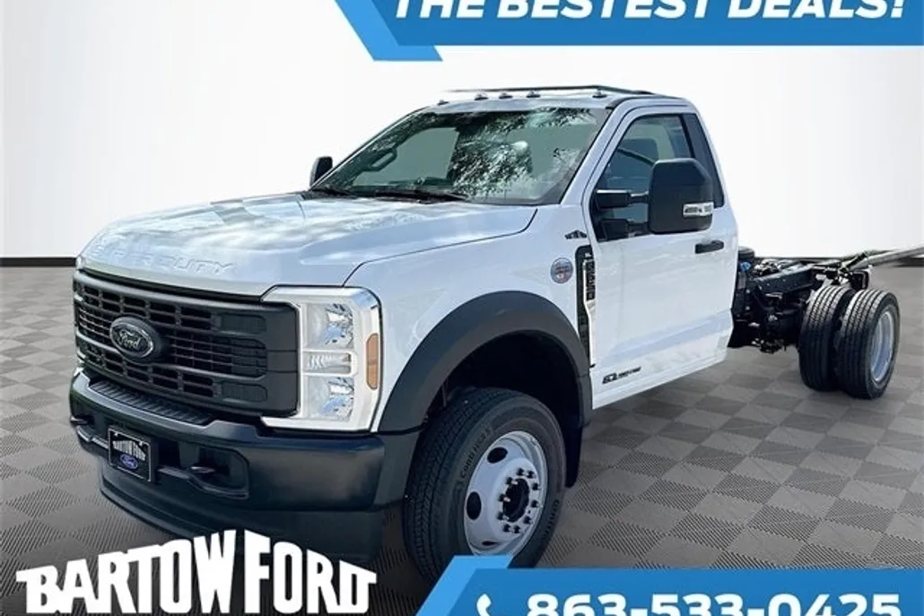2025 Ford F-550 photo 1