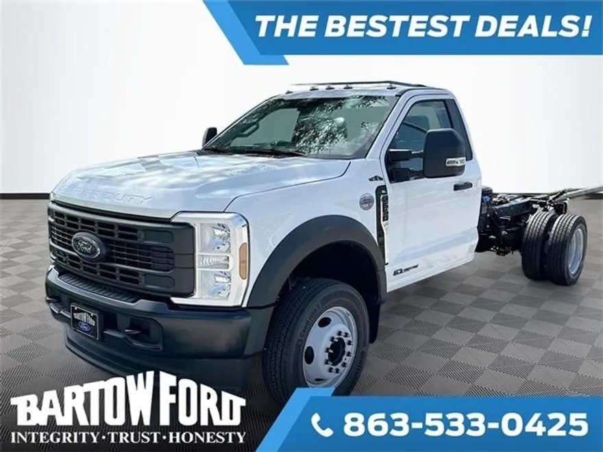 2025 Ford F-550 photo 1
