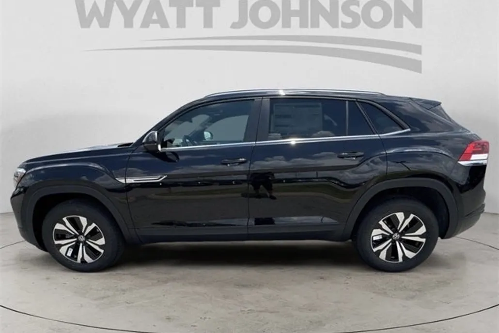 2025 Volkswagen Atlas Cross Sport SE photo 1