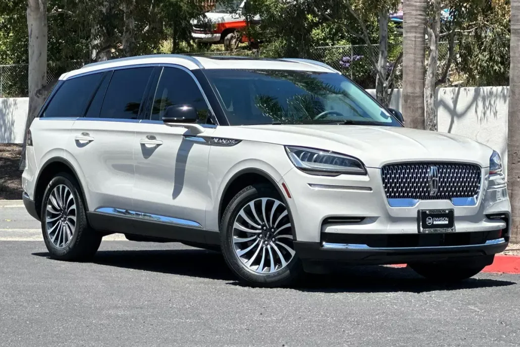 2023 Lincoln Aviator Reserve photo 1
