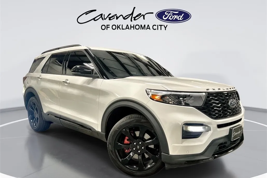 2023 Ford Explorer ST photo 1