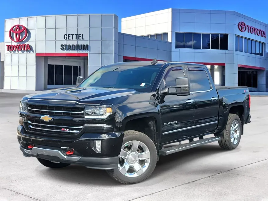 2018 Chevrolet Silverado 1500 LTZ photo 1