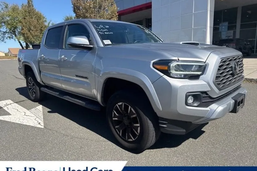 2022 Toyota Tacoma TRD Sport V6 photo 1