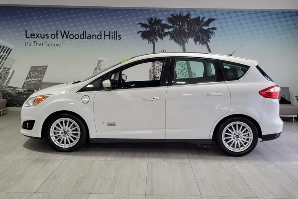 2016 Ford C-Max Energi SEL photo 1