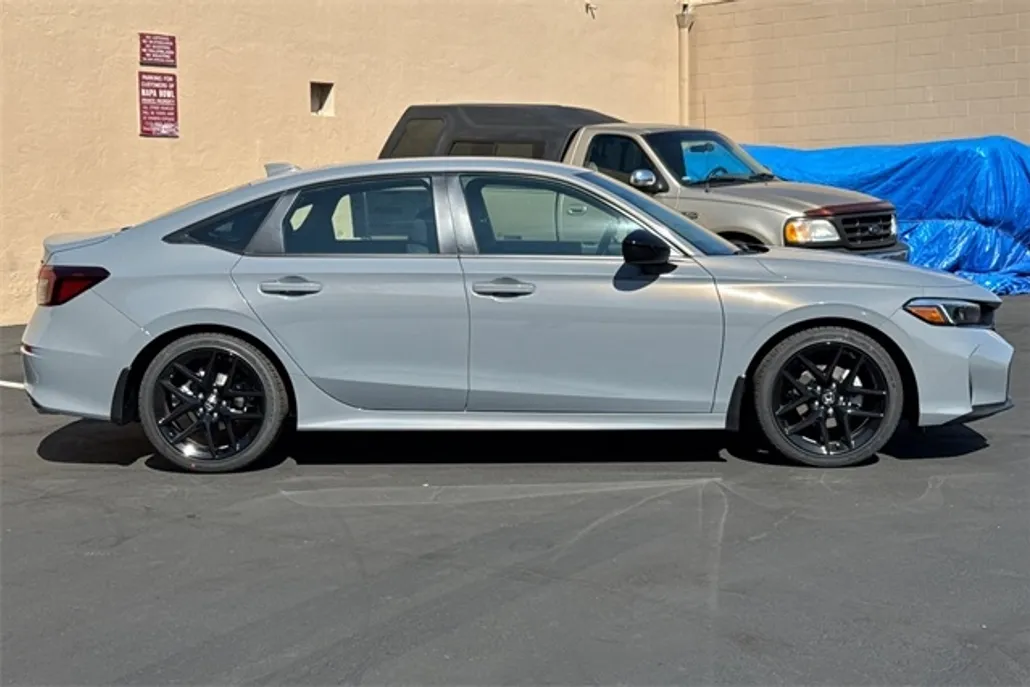 2026 Honda Civic Sport photo 1