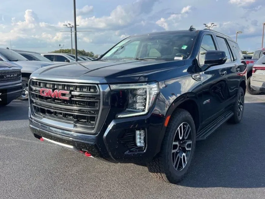 2021 Gmc Yukon AT4 photo 1