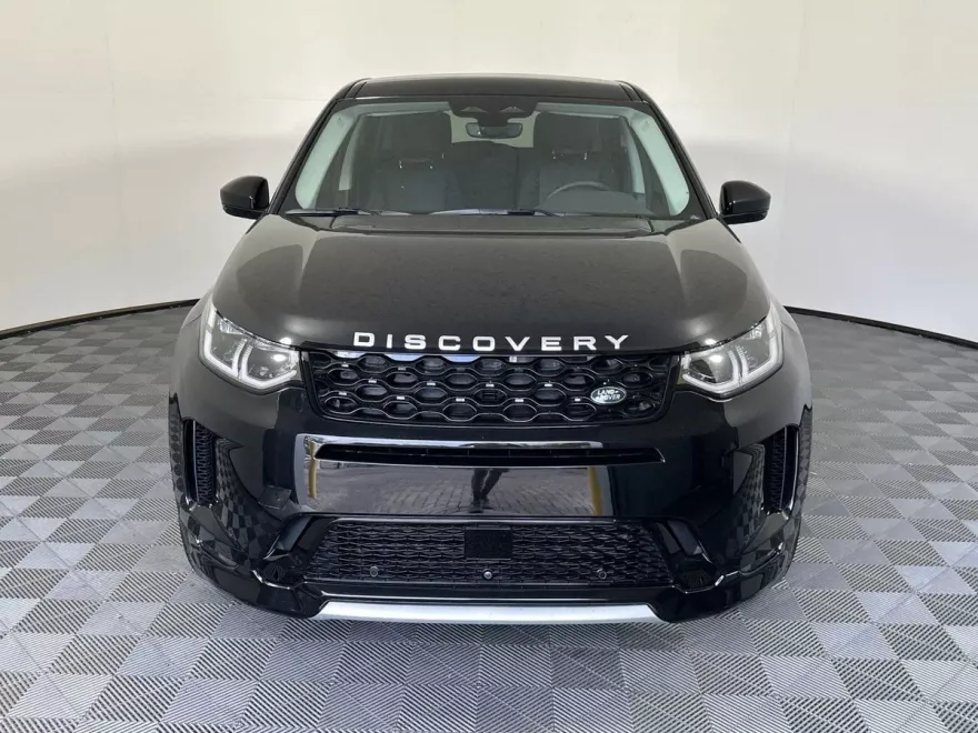 2024 Land Rover Discovery Sport S photo 1