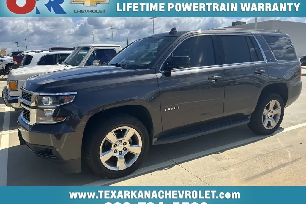 2016 Chevrolet Tahoe LS photo 1