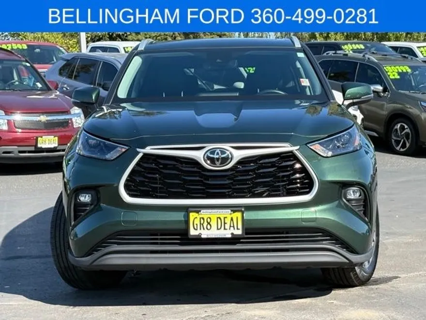 2024 Toyota Highlander XLE photo 1