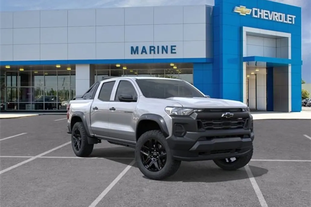 2025 Chevrolet Colorado Trail Boss photo 1