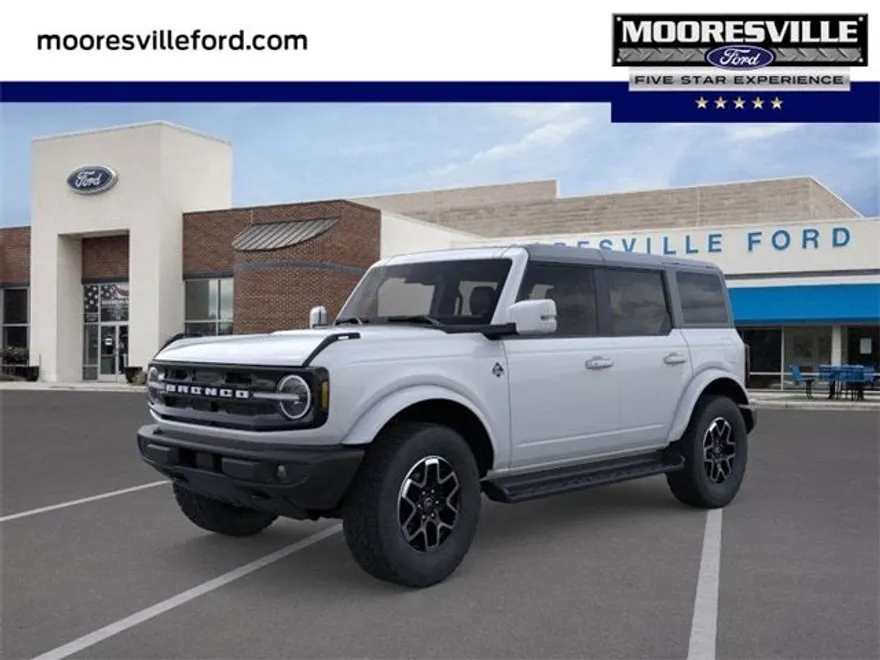 2025 Ford Bronco Outer Banks photo 1