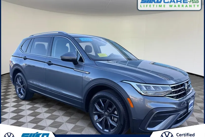 2023 Volkswagen Tiguan SE photo 1