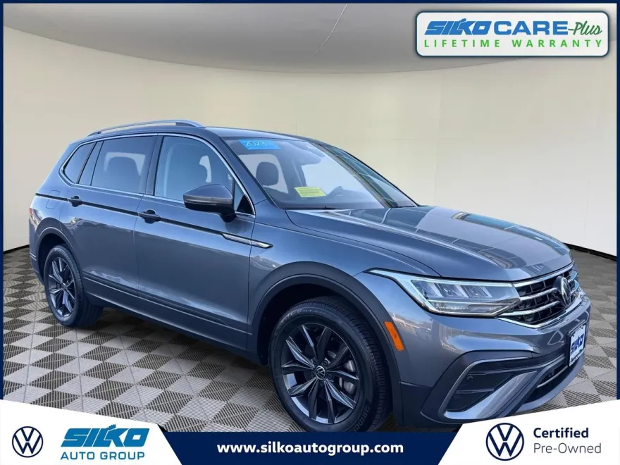 2023 Volkswagen Tiguan SE photo 1