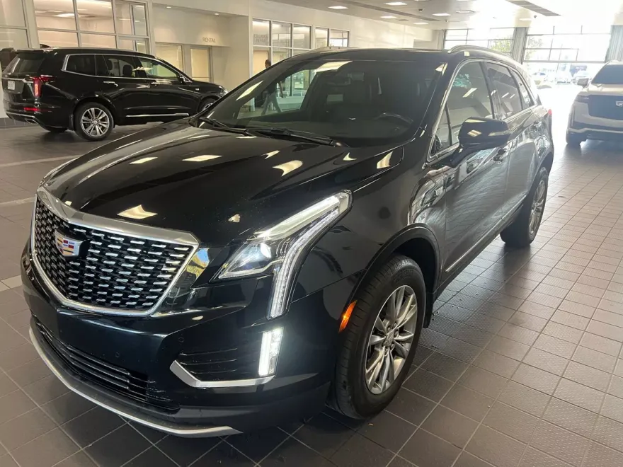 2022 Cadillac XT5 Premium Luxury photo 1