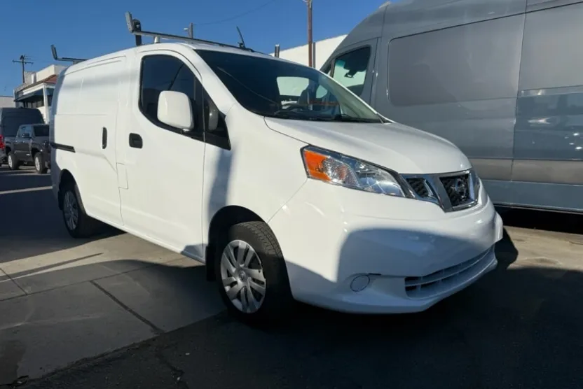 2020 Nissan NV200 S photo 1