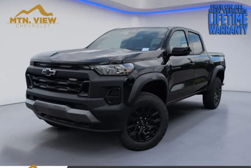 2026 Chevrolet Colorado Trail Boss photo 1