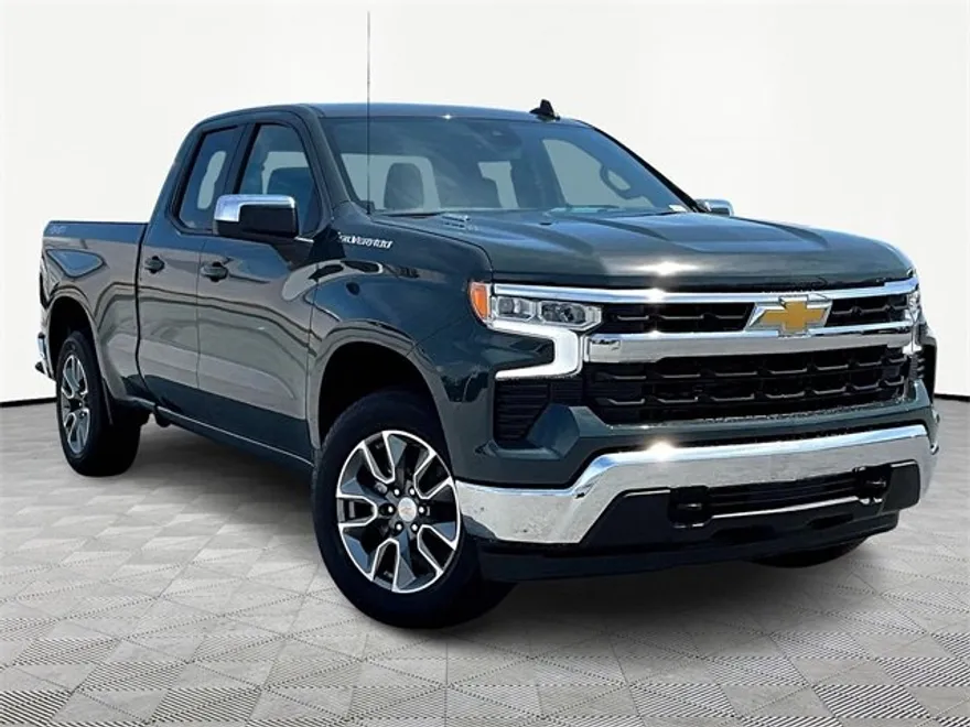 2026 Chevrolet Silverado 1500 LT photo 1
