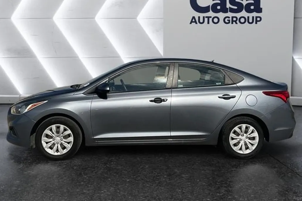 2019 Hyundai Accent SE photo 1