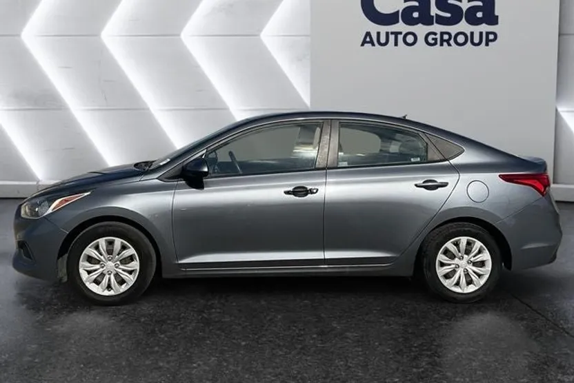 2019 Hyundai Accent SE photo 1