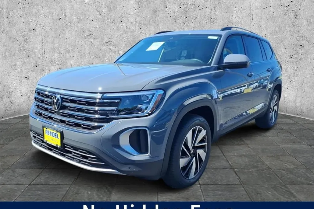2026 Volkswagen Atlas SE Technology photo 1