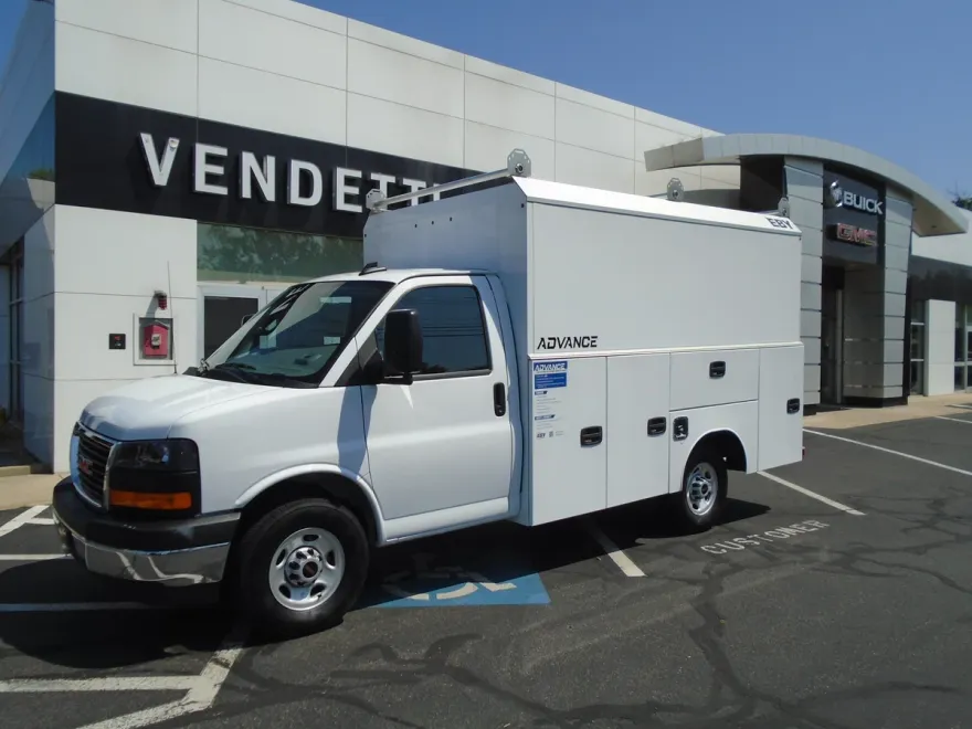 2025 Gmc Savana Cutaway 3500 Base photo 1