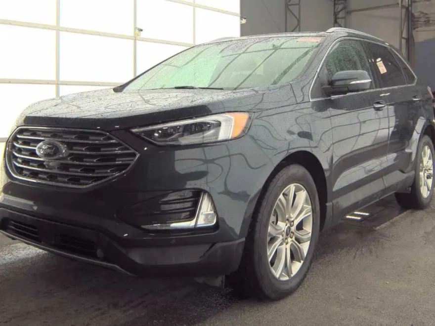 2024 Ford Edge Titanium photo 1