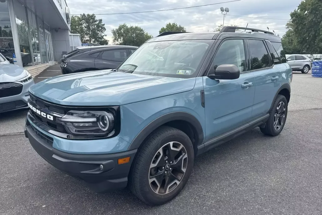 2021 Ford Bronco Sport Outer Banks photo 1